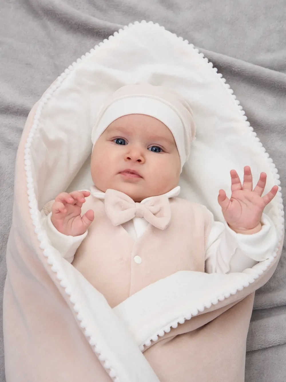 Конверт на выписку новорожденного весна