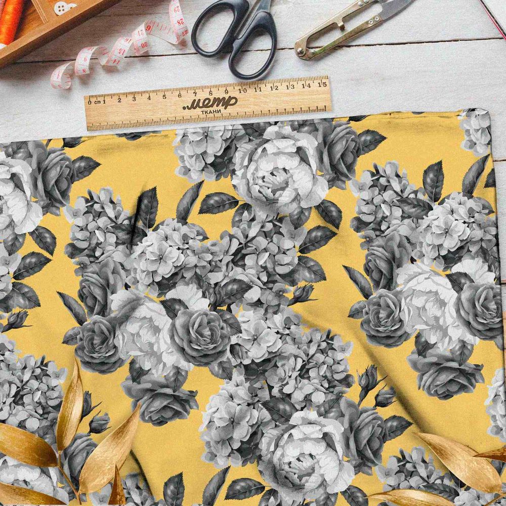 Ткань интерлок черно-белые розы