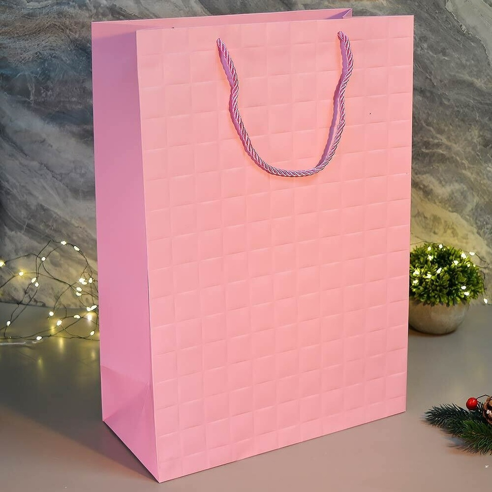 Пакет бумажный 32*45*15см с ручками "Квадраты" розовый