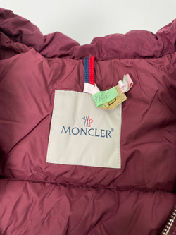 Пуховик Moncler