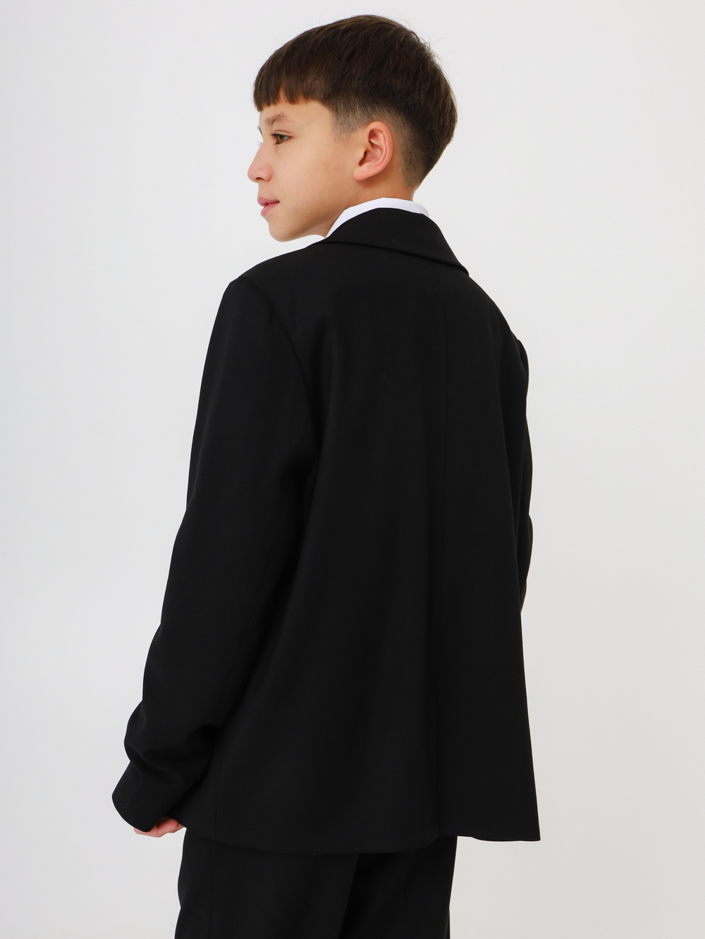 Пиджак классика для мальчика, черный