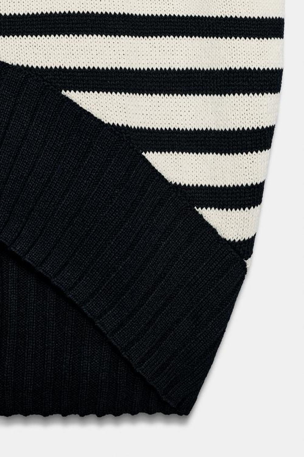 ZARA ЖИЛЕТ В ПОЛОСКУ, ПОЛОСКИ