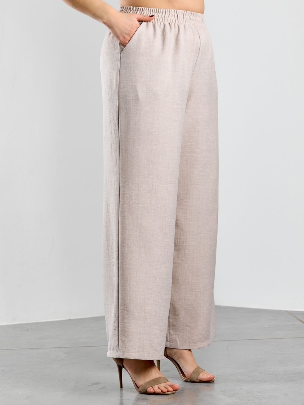 Брюки Женский каприз-2 Виотекс БЕЖЕВЫЙ