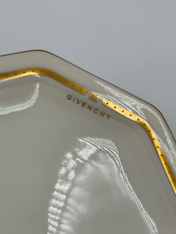 Блюдце Givenchy by Yamaka