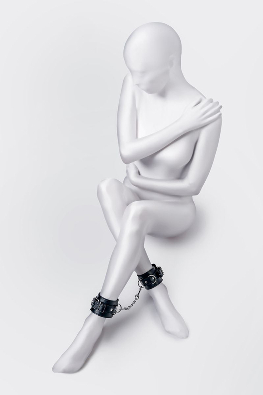 Черные оковы из искусственной кожи ToyFa Anonymo 310153