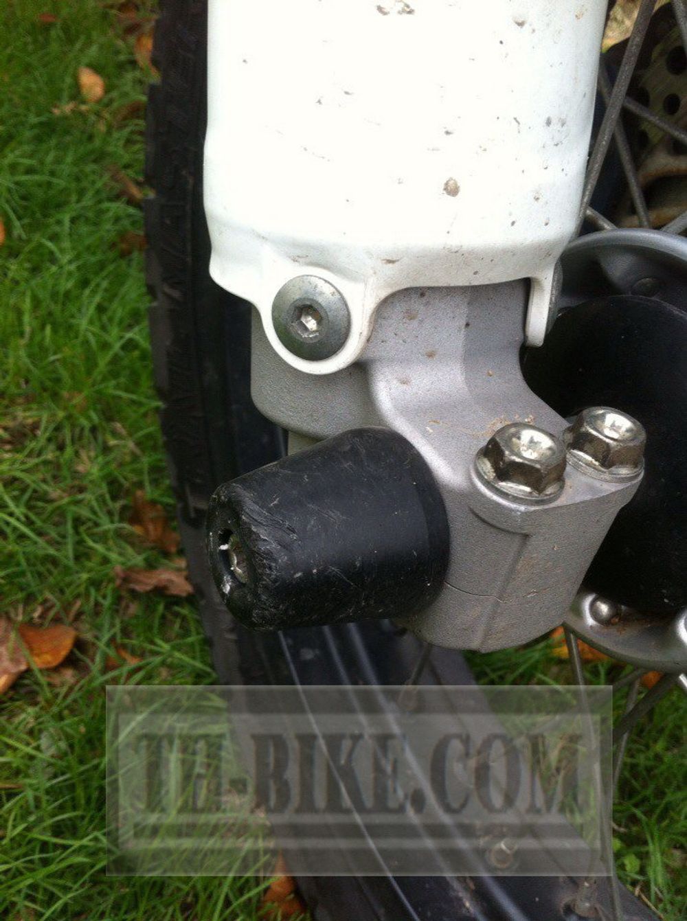 Slider set, front wheel axle. CRF250L-M 2012-2016