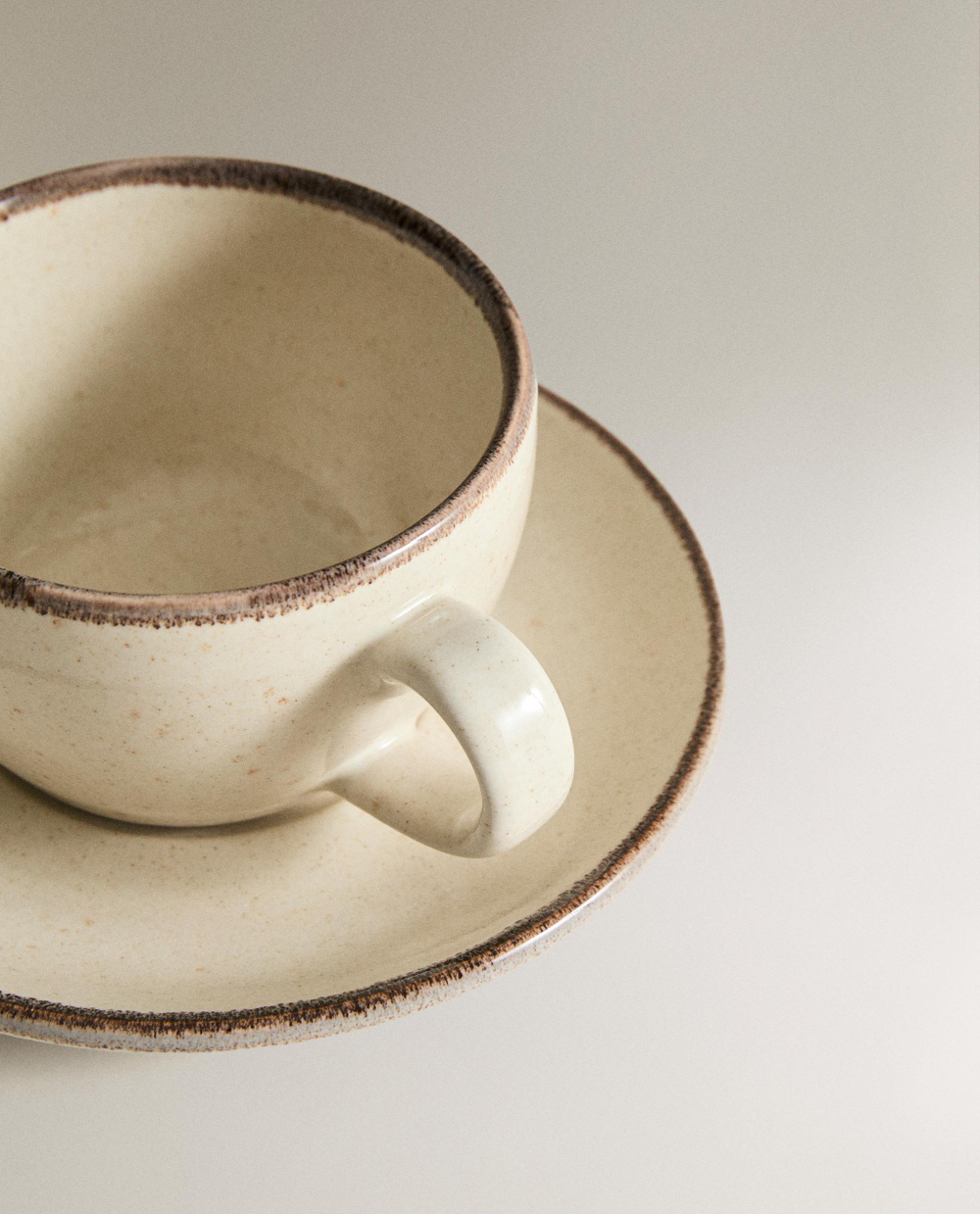Zara Home чайная пара из каменной керамики, цвет бежевый, 12.5 см