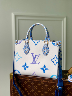 Louis Vuitton Onthego PM