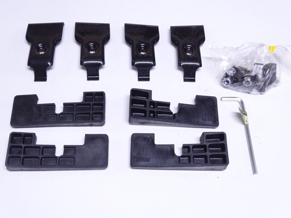 Компл. адаптеров для авто с гладкой крышей Nissan B 10 Almera Classic 2006-2012г. (реком.перекладина 110см) (ED)