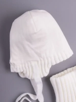 Шапка осенняя детская на завязках и снуд