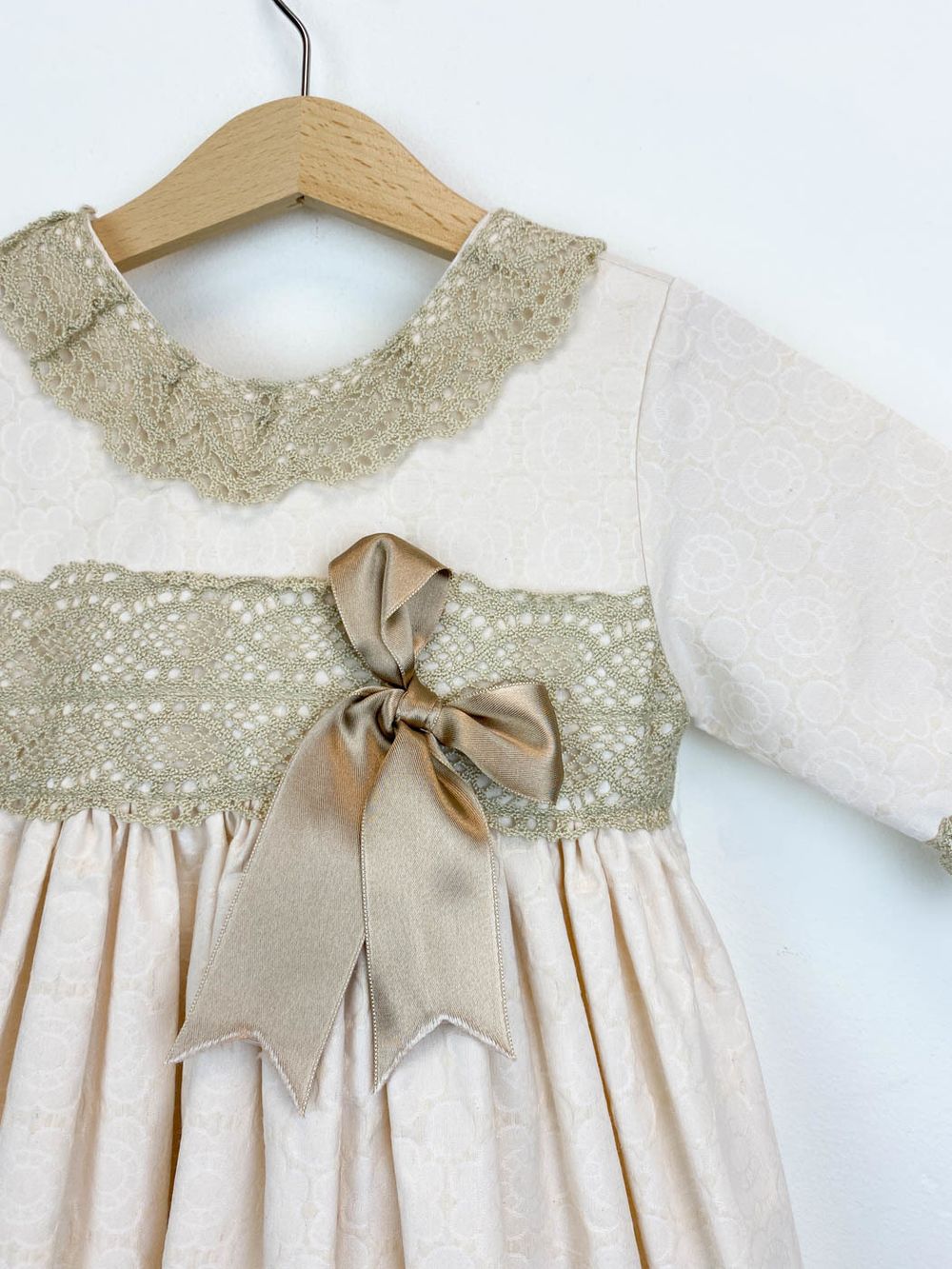 Платье нарядное, 98