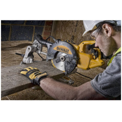 Пила торцовочная DeWalt DWS773-QS