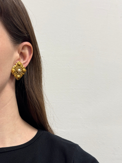 Клипсы Ромбы с «жемчугом» Chanel