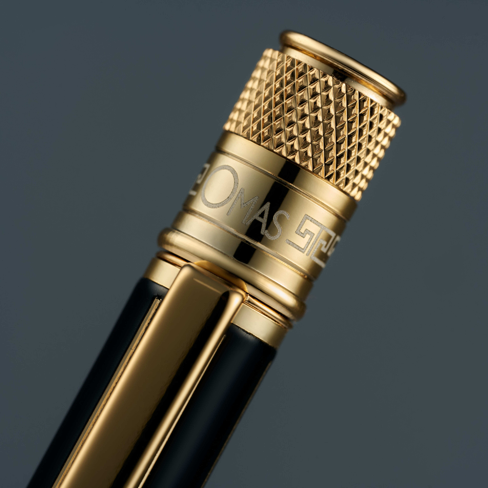 Omas Chic Black – “Yellow Gold”