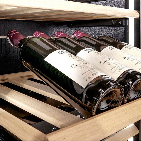 Холодильник винный CASO WineDeluxe WD 60