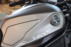 Benelli Leoncino 800