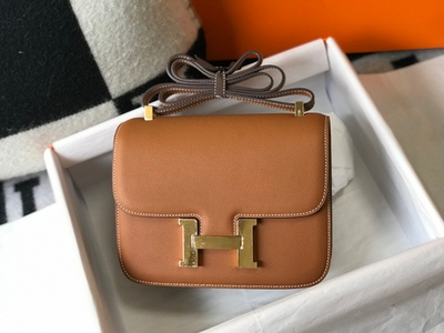 Hermes Constance 18/ 24