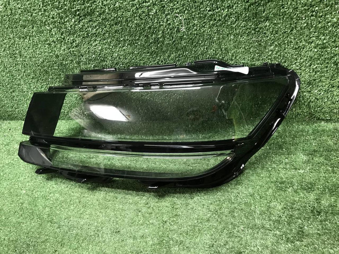 Стекло фары левое VW Tiguan 2 (2016-2020)