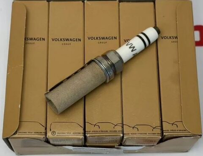 Свеча зажигания EA888 Gen 3 06K905611C