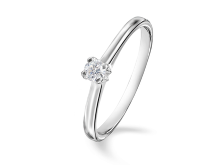Помолвочное кольцо с бриллиантом
