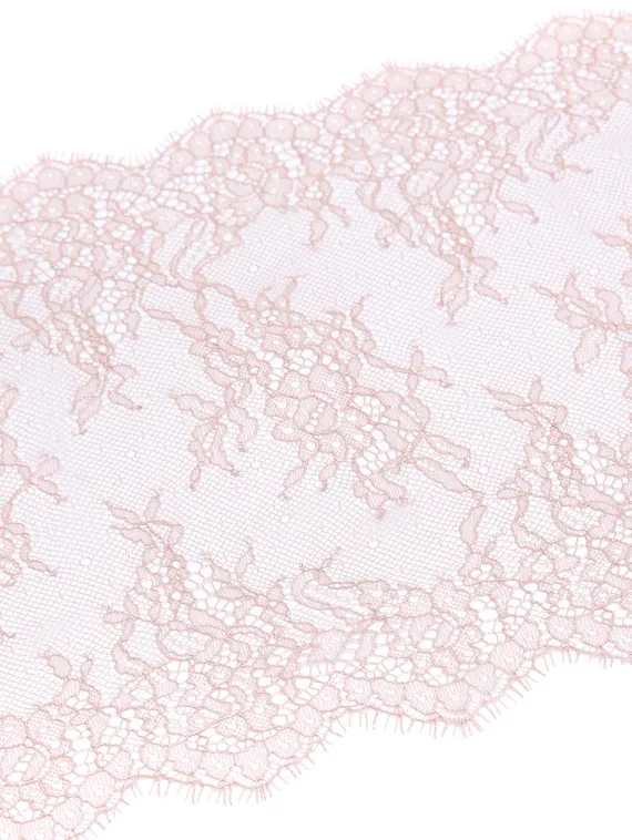 01-11 Кружево шантильи 23 см, миндаль