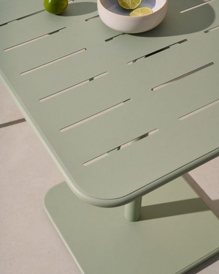 Уличный стол Brai из оцинкованной стали бирюзового цвета 70 x 70 см