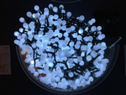 Гирлянда ягодки холодный свет 1000 LED Luca Lighting