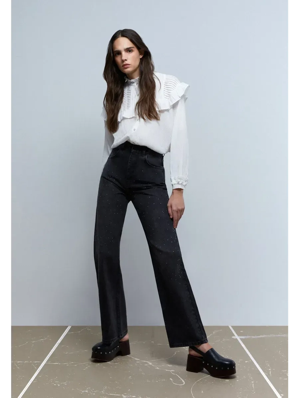 Джинсы со стразами