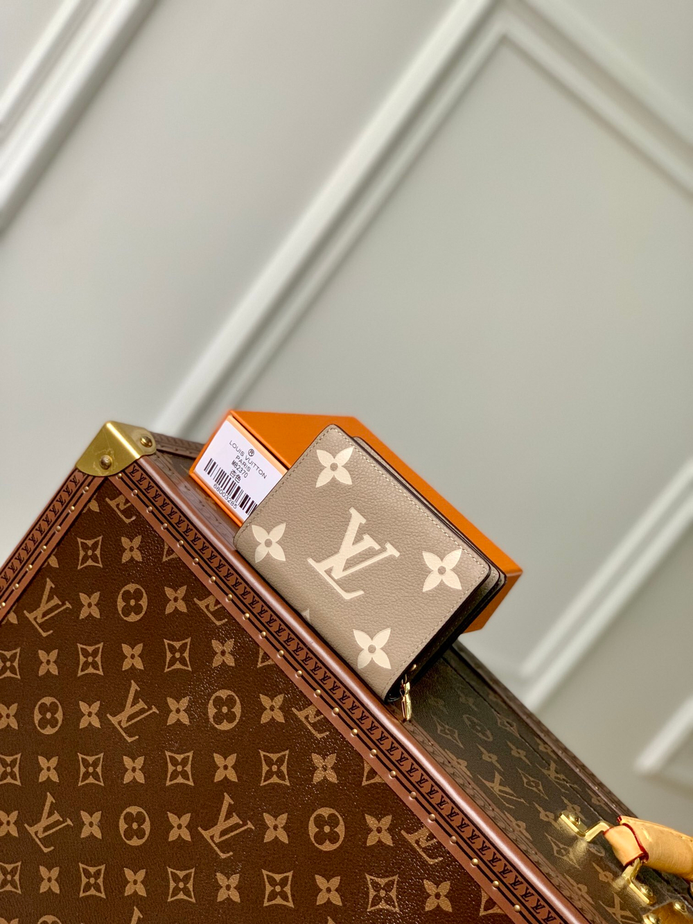 Louis Vuitton Clea Wallet