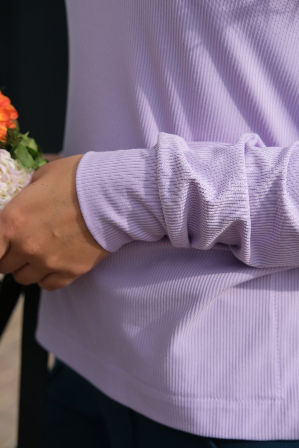 Лонгслив лавандовый в рубчик из вискозы