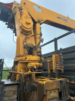 FAW J6 6x4 Бортовой с КМУ 352127 (Дизельный, 11.1 л, 390 л.с. МТ)