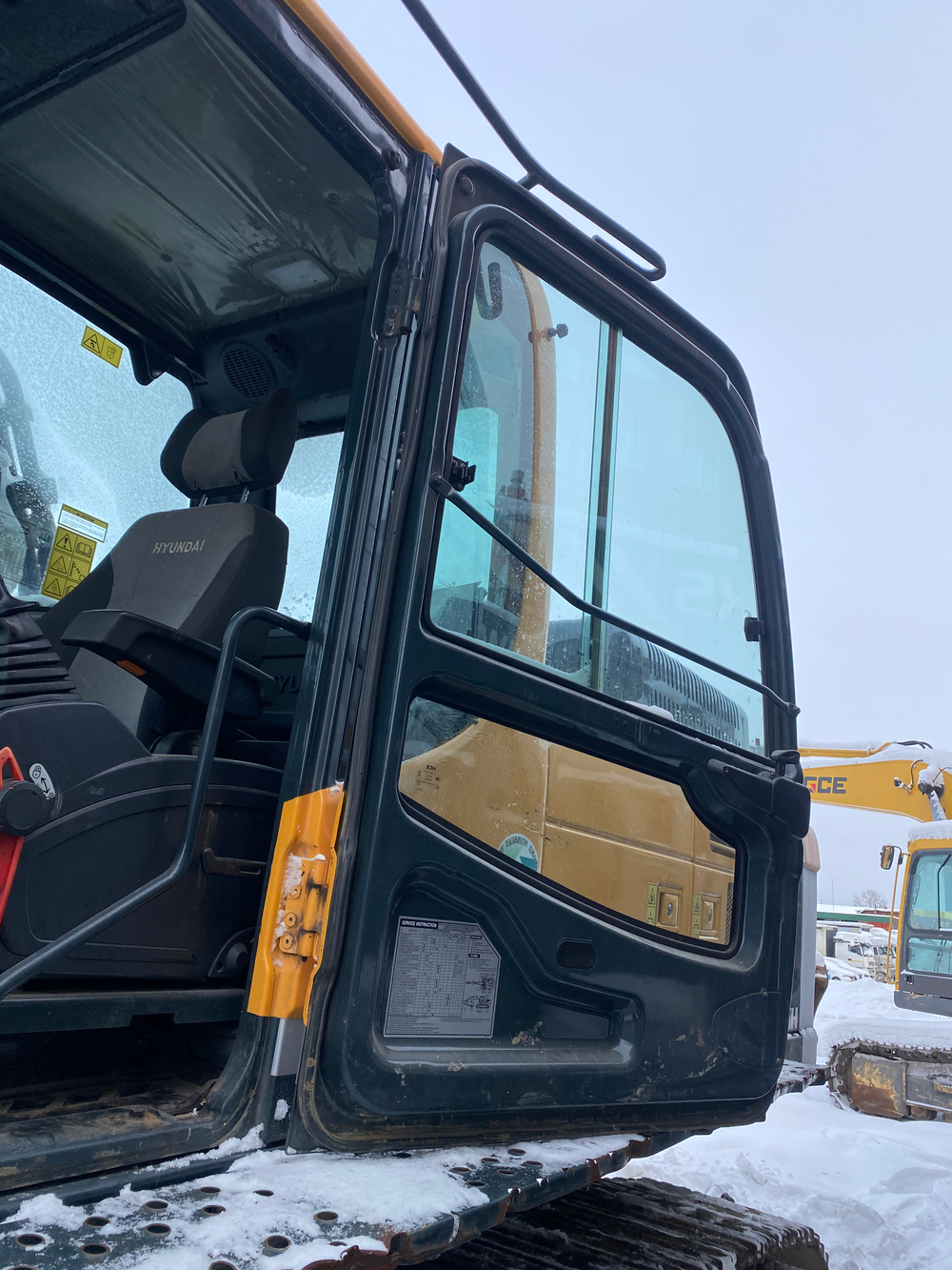 Hyundai R380 Экскаватор R380LC-9SH (Дизельный, 11,2 л, 265 л.с., АТ)