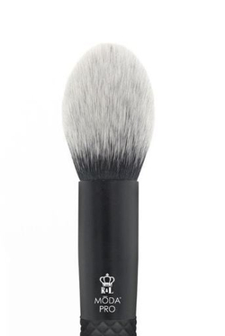 Royal&Langnickel MODA PRO POINTED BLUSH. Заостренная кисть для румян