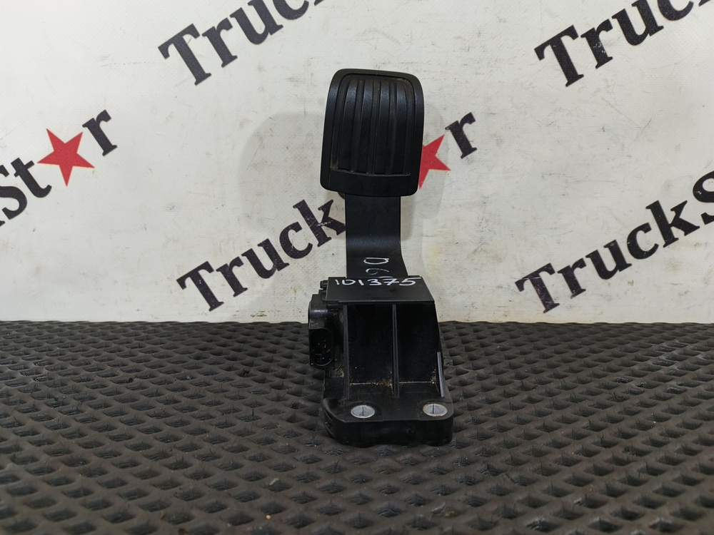 Педаль газа электронная 2023г