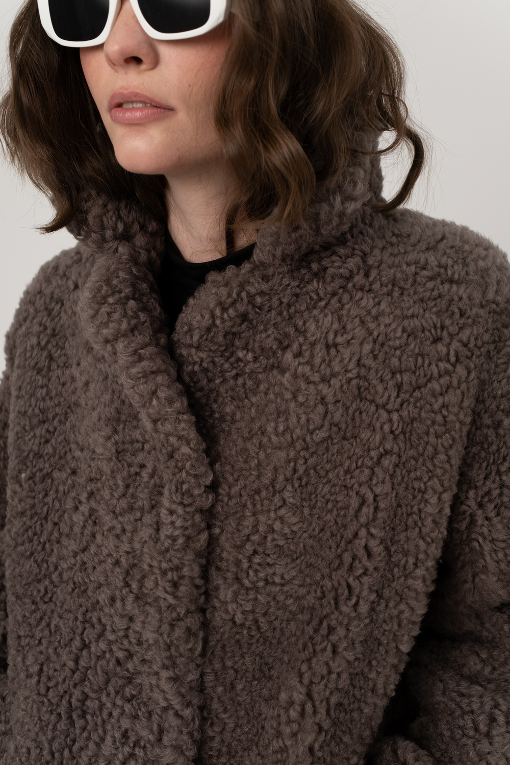 Коричневая шуба