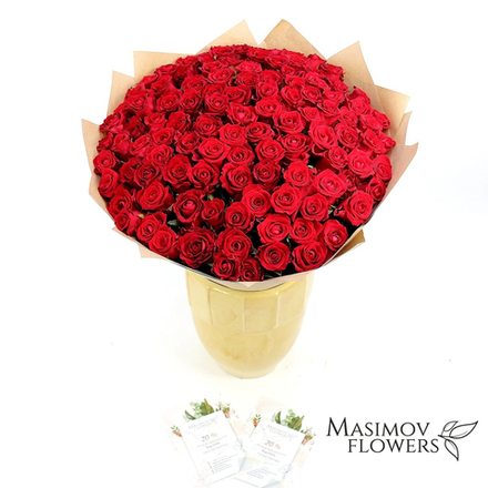 Букет из 101 алой розы 60 см "Ассоль"