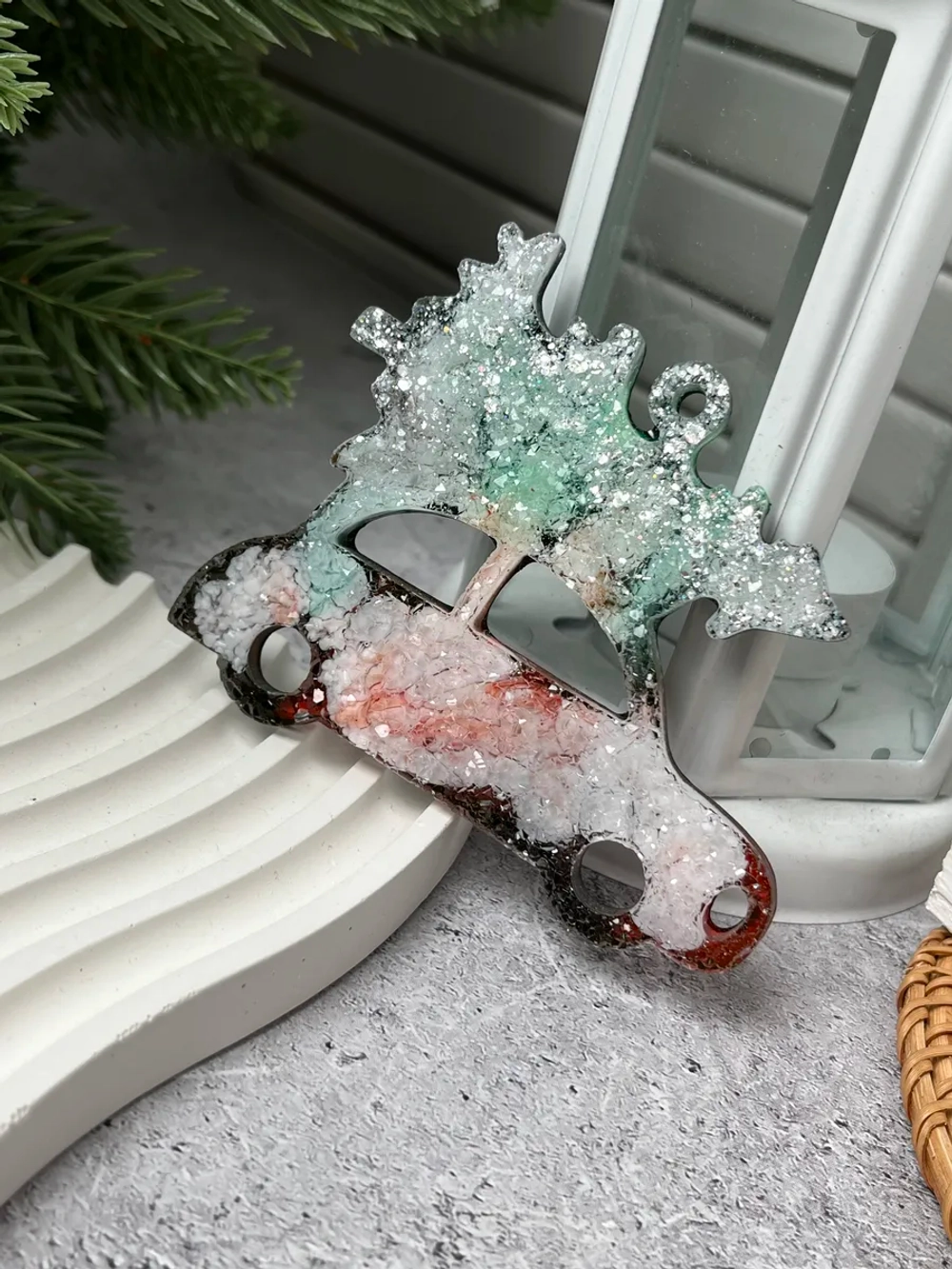 Новогодняя игрушка Машинка с Елкой