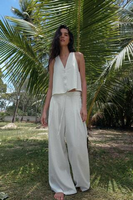 ZARA ШИРОКИЕ БРЮКИ С ЗАЩИПАМИ, ЖЕЛТОВАТО-БЕЛЫЙ