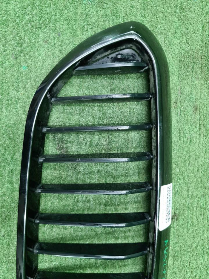 Решетка радиатора правая BMW 5er G30 (2017-2020)