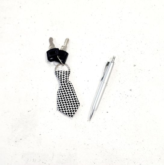 Набор подарочный 2в1 (ручка + брелок - галстук)