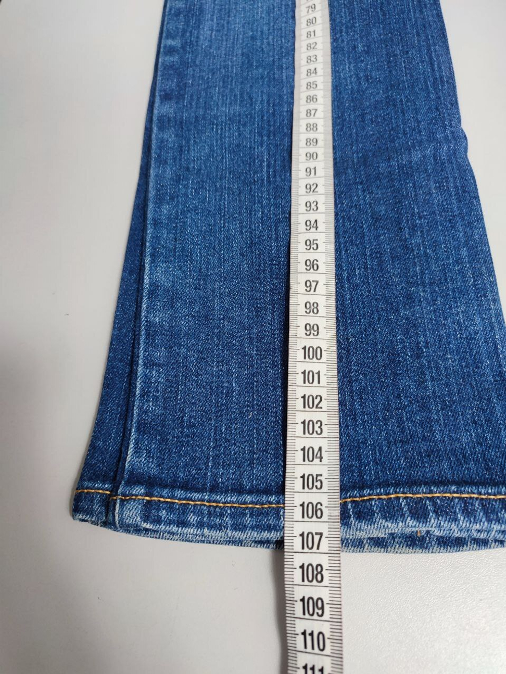 Джинсы Uniqlo базовые 40 размер