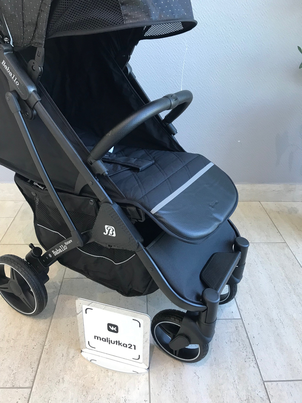 Коляска прогулочная Babalo 2024 Звезда текстиль на черной раме