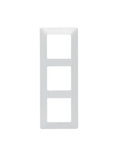 Рамка 3-я Legrand Life белая