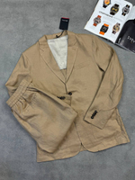 Льняной костюм Kiton