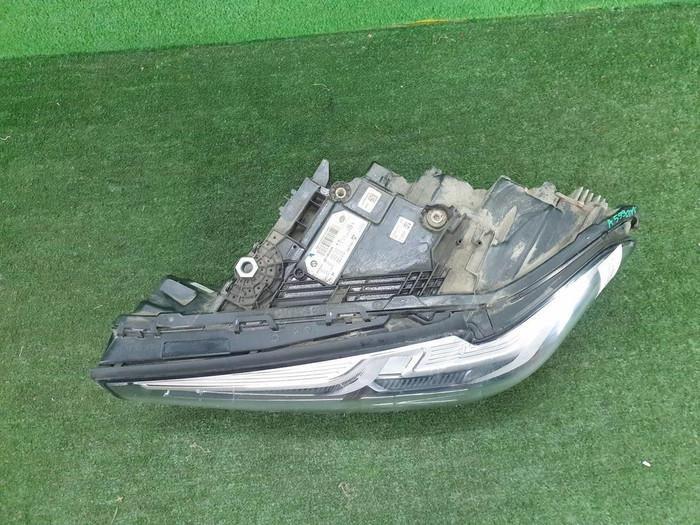 Фара левая BMW 5er G30 (2020-2023) LED