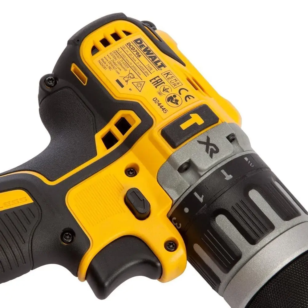 Аккумуляторная бесщеточная ударная дрель-шуруповерт DEWALT, 18 В, 2000 об/мин, 34000 уд/мин, без АКБ и ЗУ, в кейсе TSTAK, DCD796NT