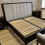 Кровать деревянная с мягким изголовьем