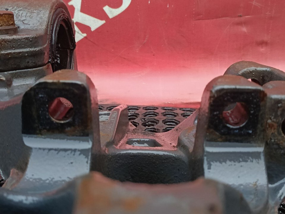 Кронштейн пневморессоры левый 2017 г.