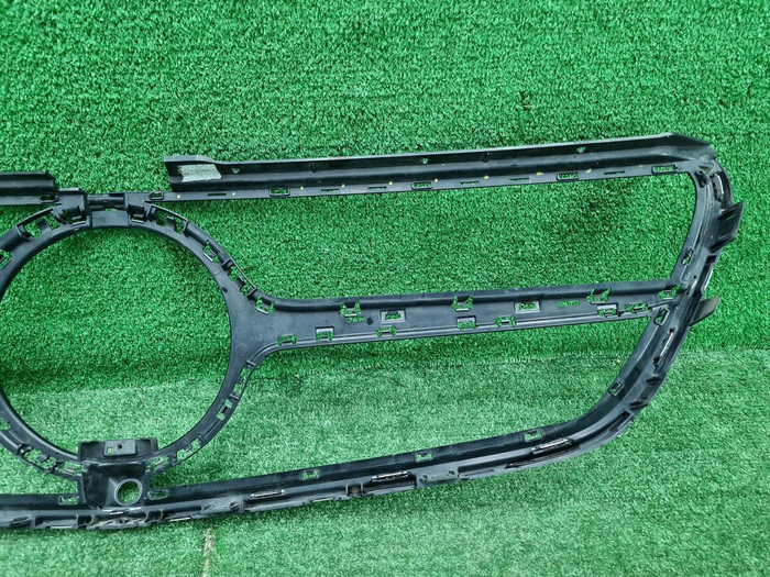 Решетка радиатора Mercedes V w447 (2014-н.в.)