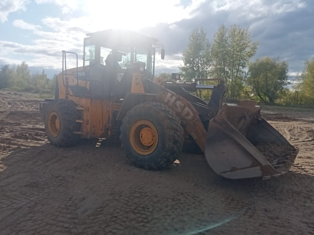 Hyundai SHANDONG SL763* Фронтальный погрузчик SL763S (Дизельный, 9,7 л, 220 л.с., АТ)